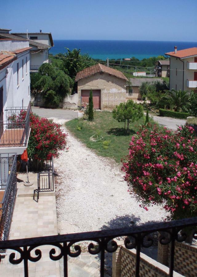 Villa La Capanna Francavilla Al Mare Esterno foto